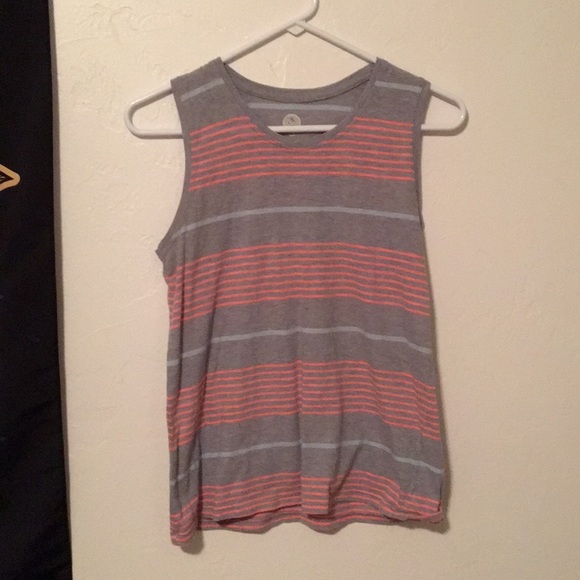 Tank top. - Picture 1 of 1